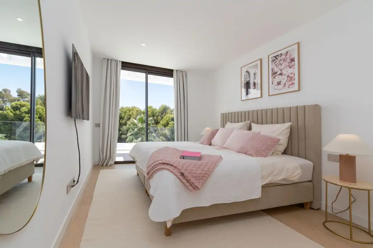 Dormitori de Casa o xalet en venda en Marbella amb Terrassa i Piscina