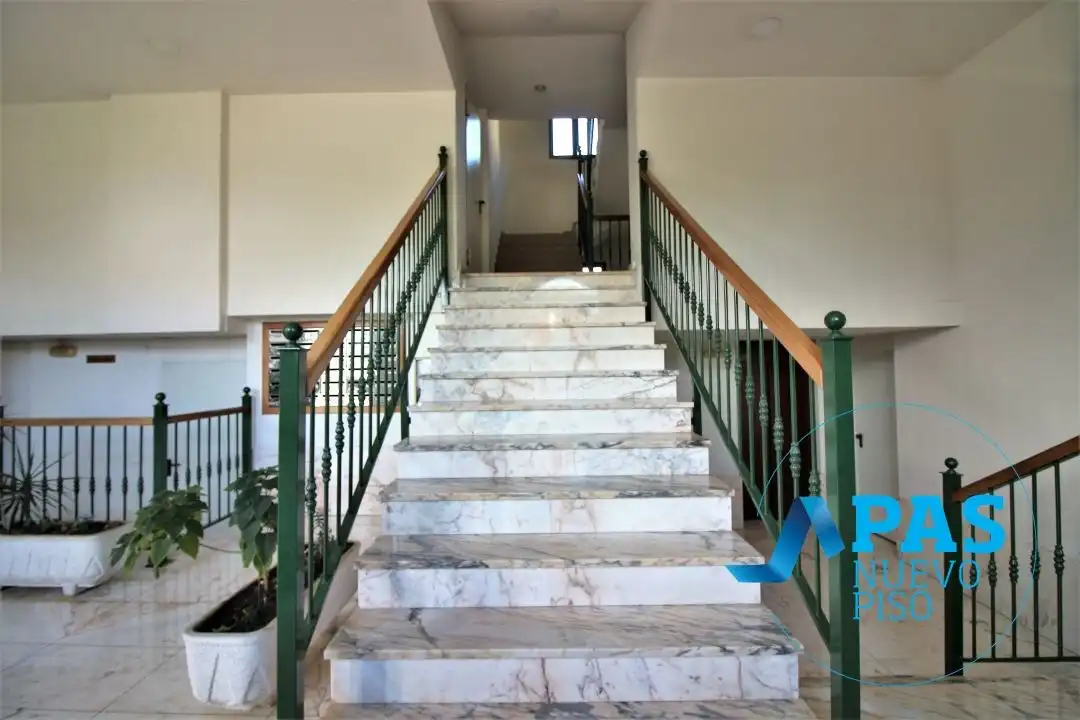 Flat for sale in Calle Justicia, Cuatro Caminos
