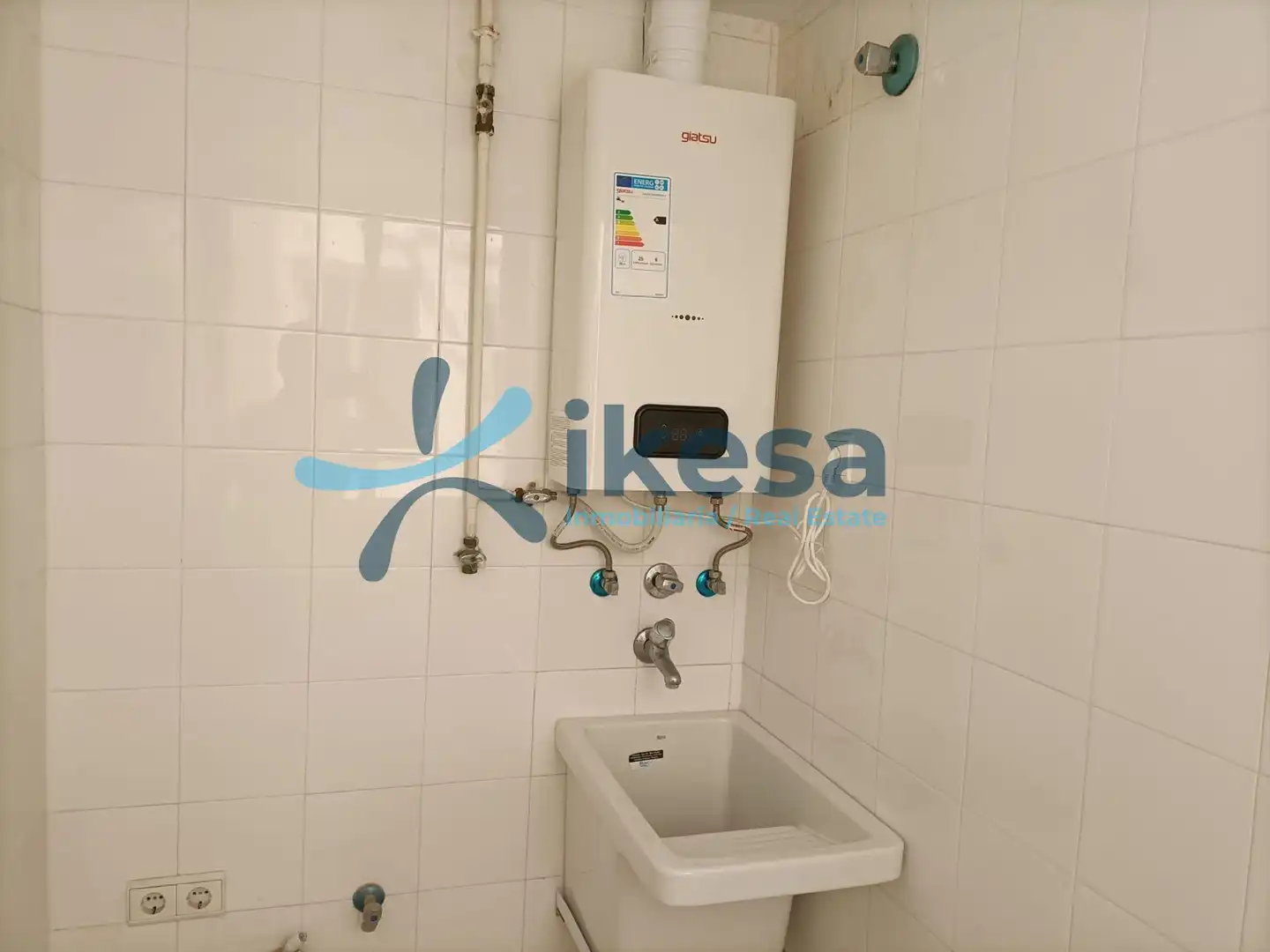 Bathroom of Flat for sale in Lucena  with Community pool
