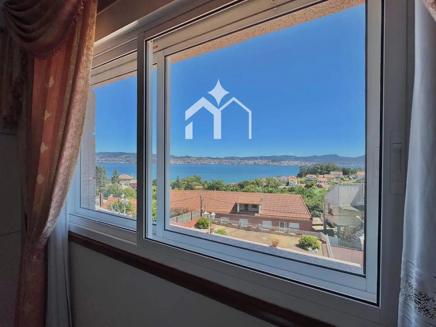 Exterior view of Houses for sale in Moaña  with Heating, Parquet flooring and Terrace