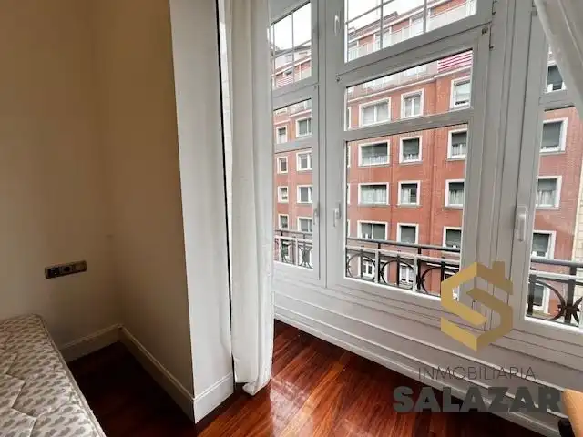 Habitación de Piso de alquiler en Bilbao  con Calefacción y Balcón