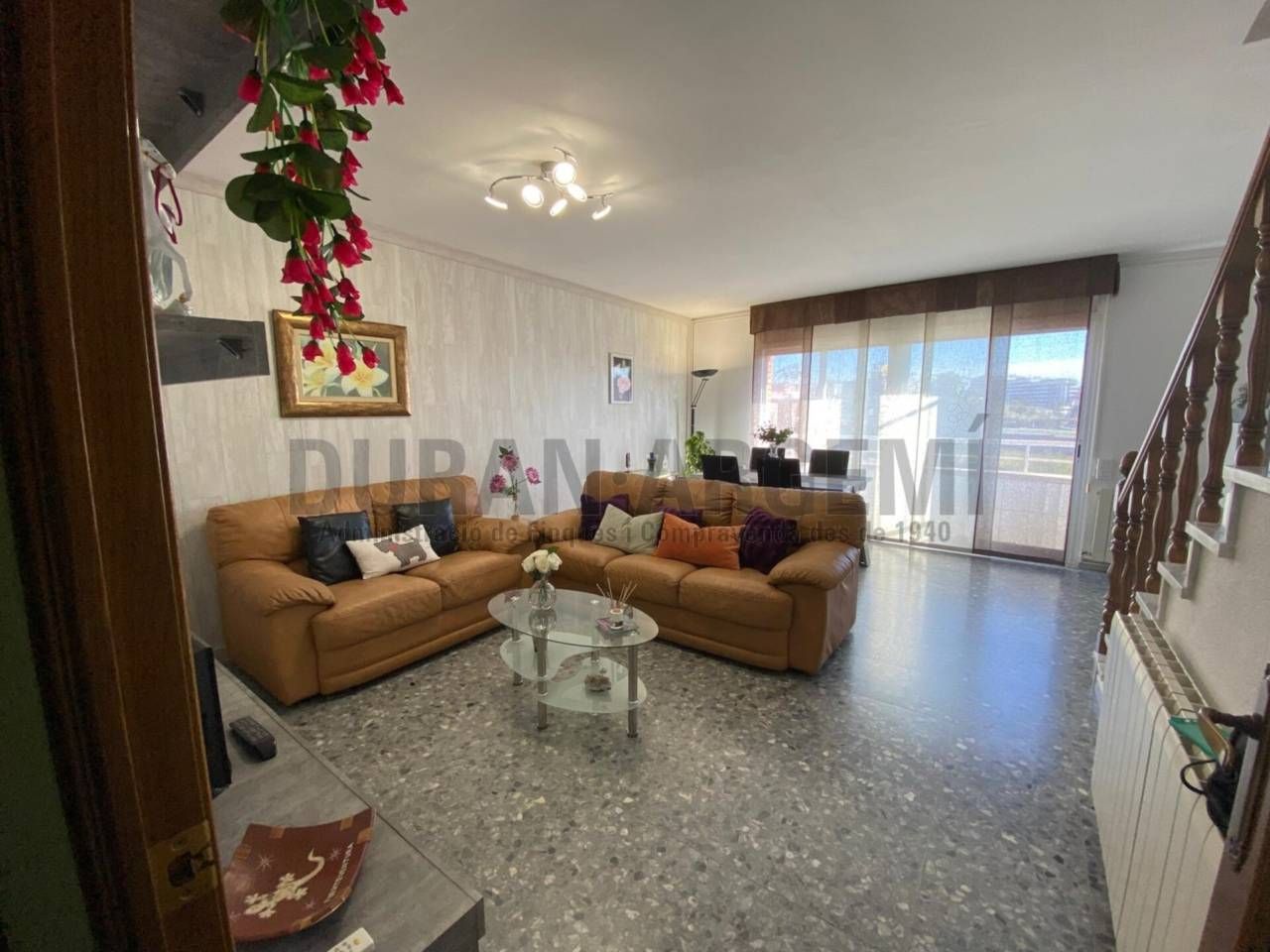 Sala d'estar de Casa o xalet en venda en Terrassa amb Aire condicionat, Calefacció i Terrassa