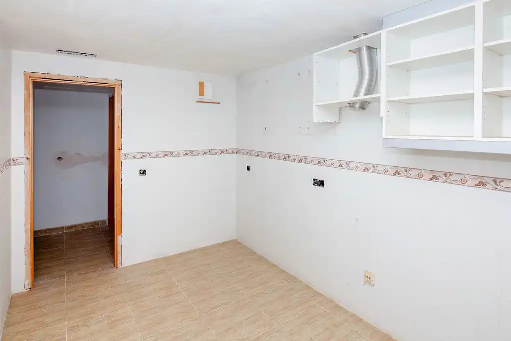 Others for sale in C/ Colombaires, imagen 13