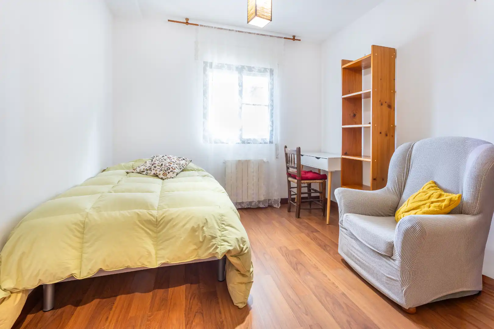 Bedroom of Houses for sale in Villanueva de la Cañada  with Air Conditioner, Heating and Private garden