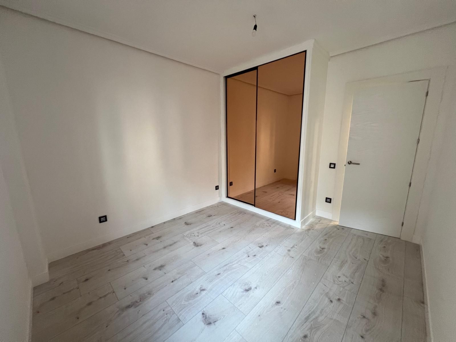 Pis en venda a Gran Via, Centro