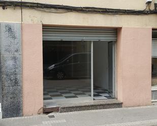 Premises to rent in Salt