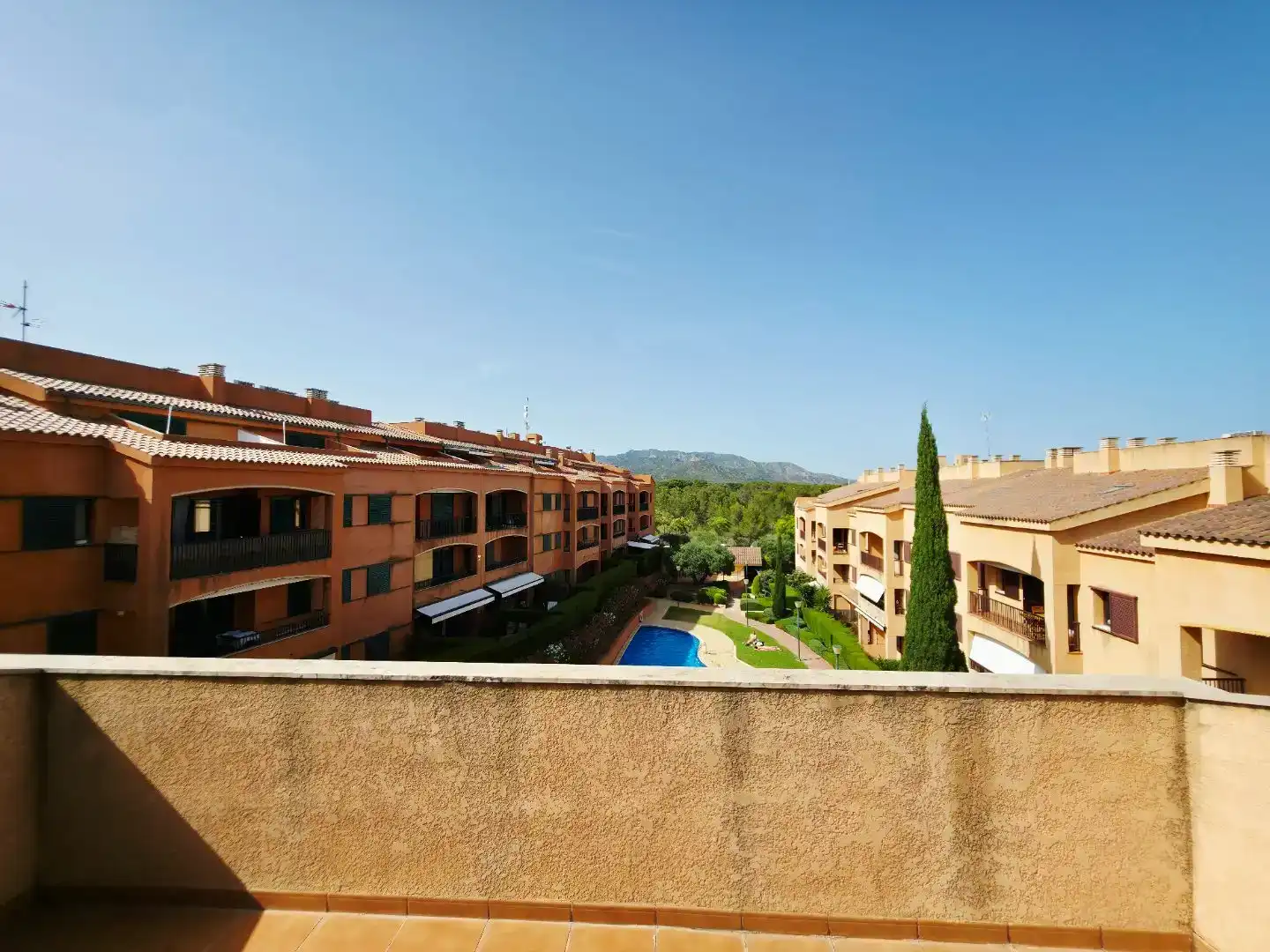 Vista exterior de Pis en venda en L'Ametlla de Mar  amb Aire condicionat, Traster i Piscina