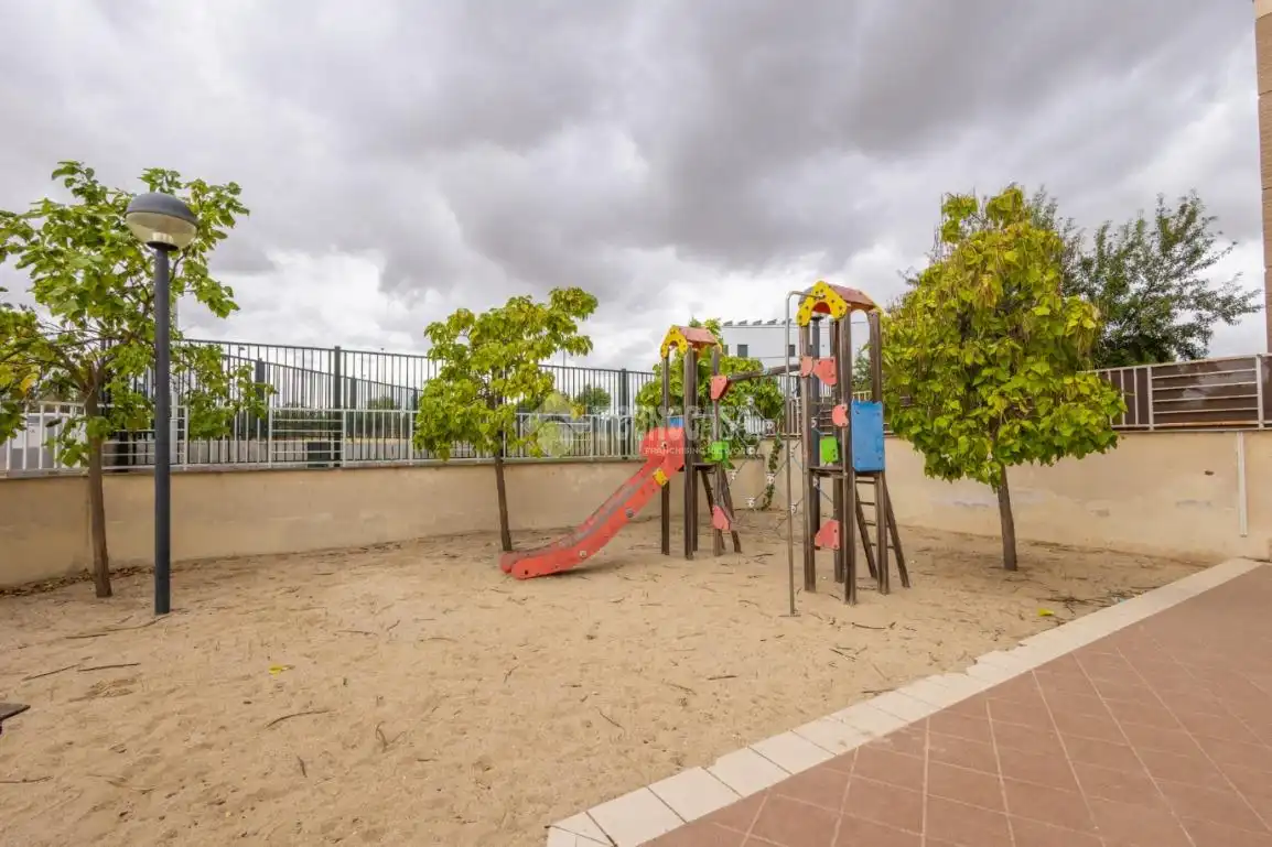 Terrace of Flat for rent in Santa Marta de Tormes  with Air Conditioner, Heating and Community pool