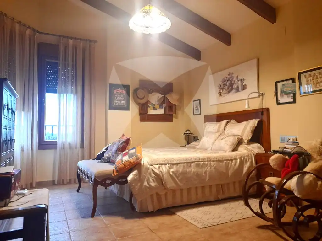 Casa o xalet en venda a Río Búrdalo, Avenida Elvas