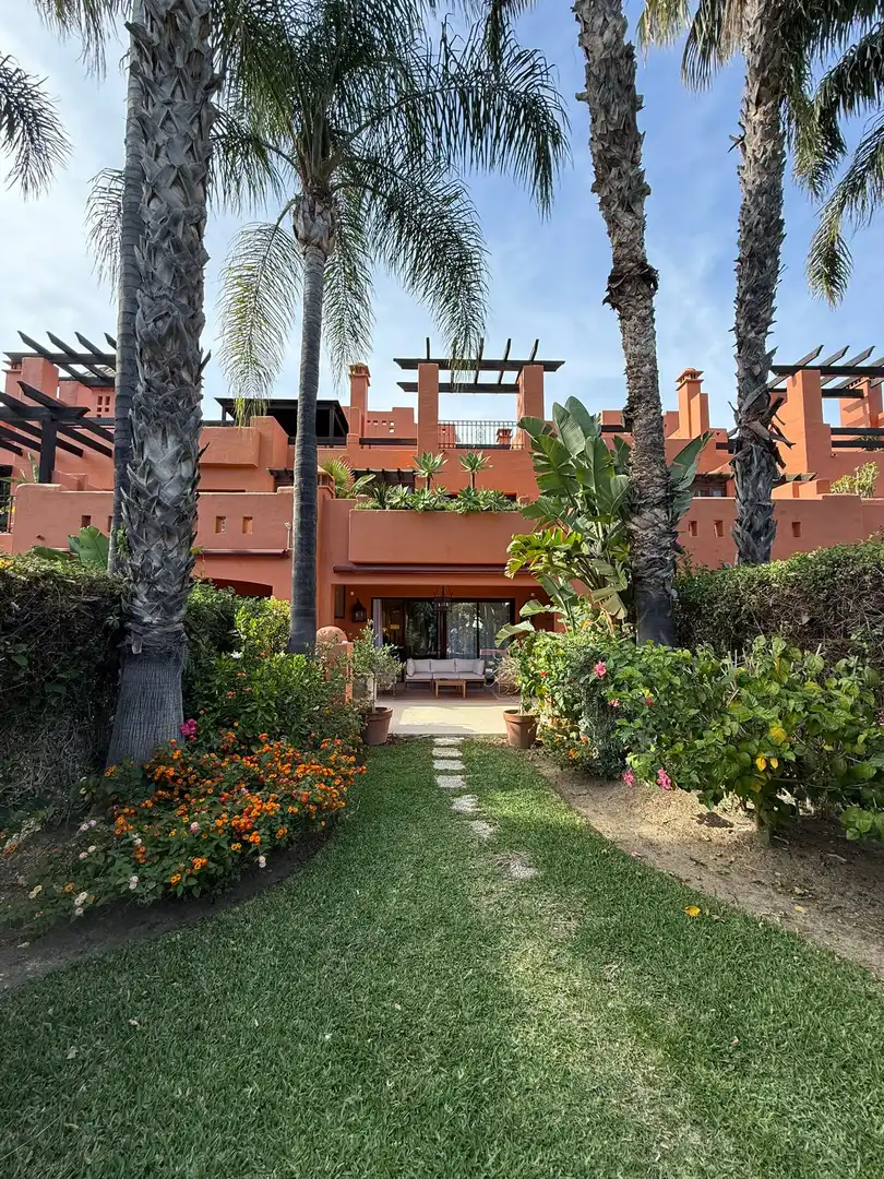 Vista exterior de Apartamento de alquiler en Marbella con Aire acondicionado, Calefacción y Terraza