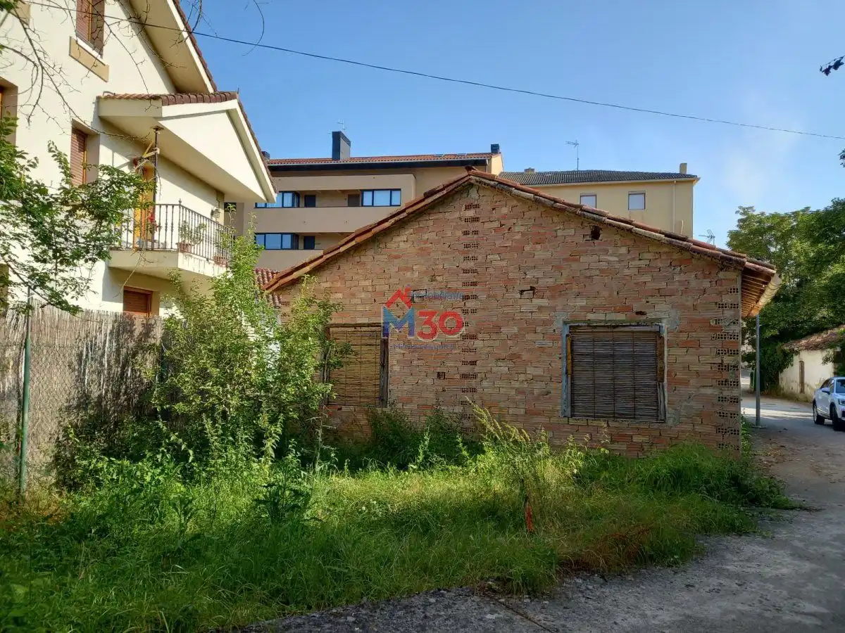 Nave industrial in vendita a Valle de Tobalina, imagen 3