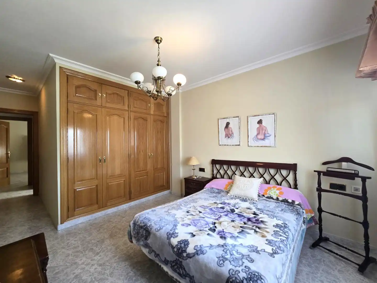 Houses for sale in Calle ALVARO DE HINOJOSA, Miralvalle - Av. Virgen del Puerto - La Data