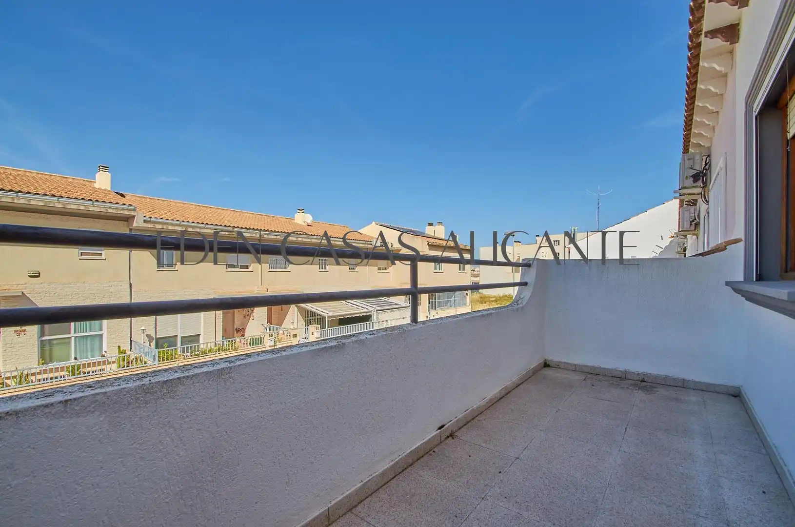Exterior view of Houses for sale in El Campello  with Heating, Terrace and Storage room