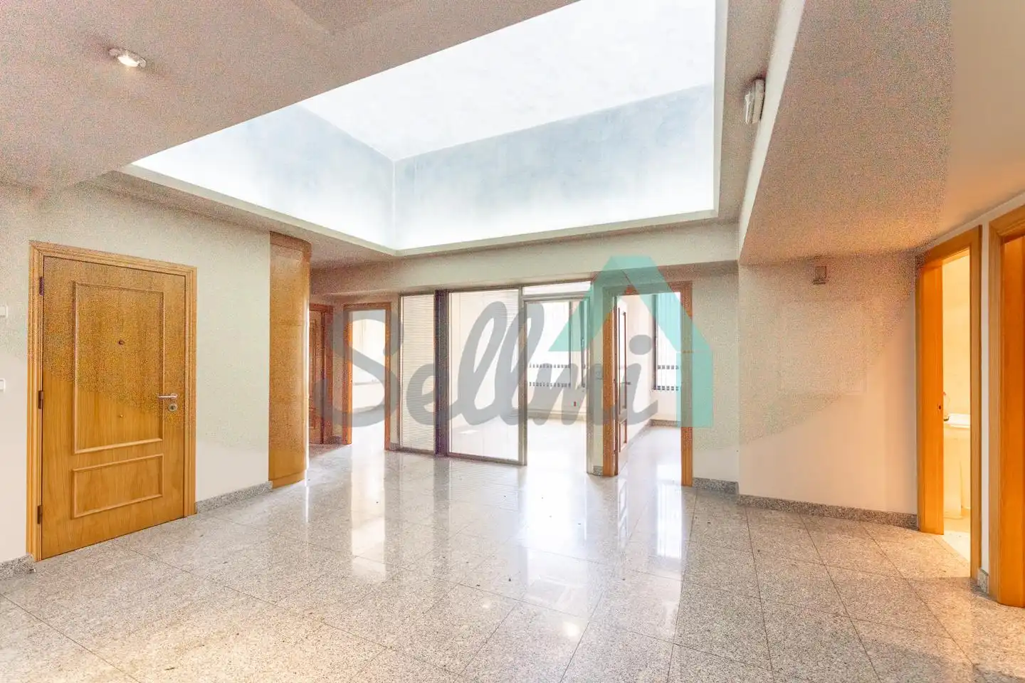 Piso en venta en Oviedo  con Parquet