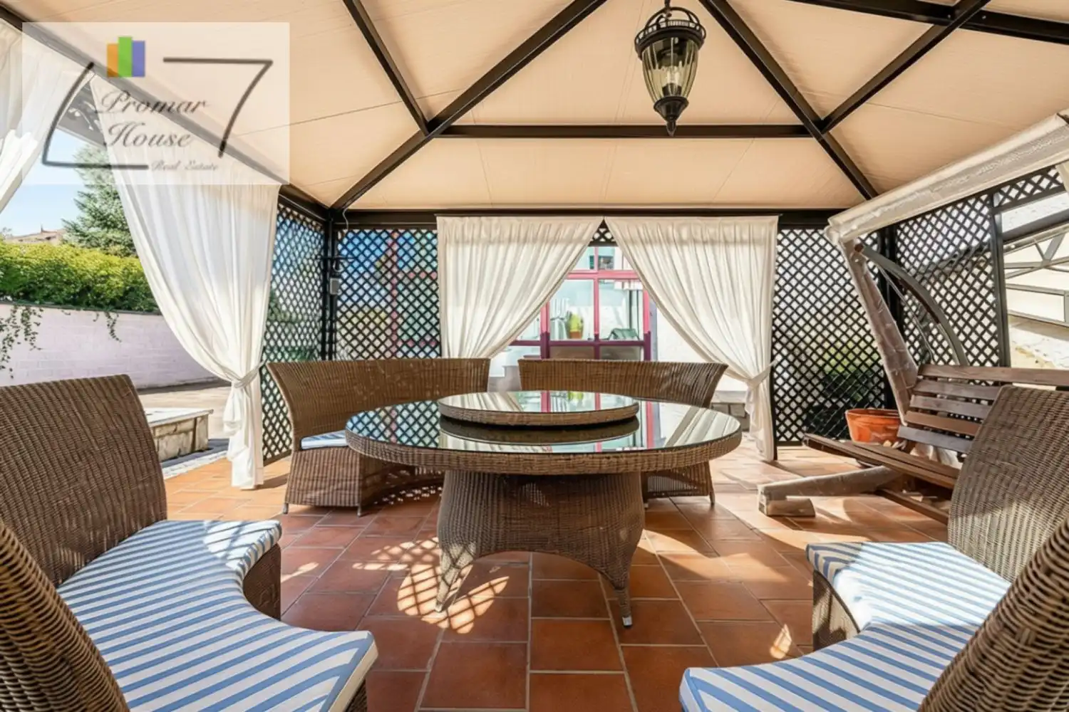 Terraza de Casa o chalet en venta en Ávila con Calefacción, Jardín privado y Terraza
