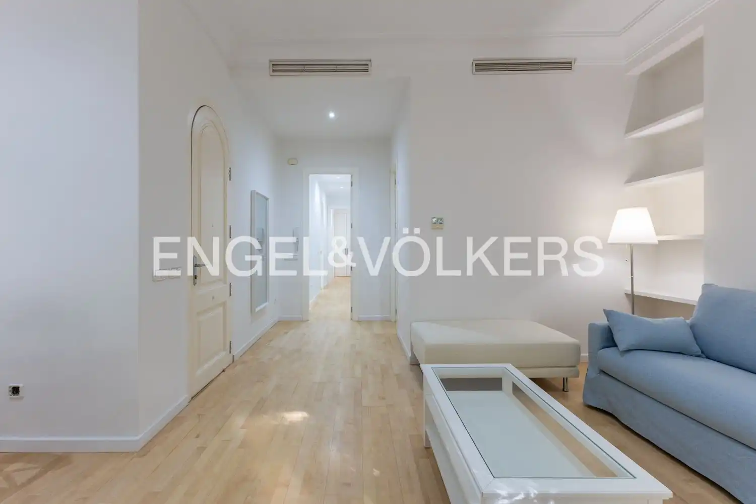 Flat with terrace to rent in Carrer del Comte d'Altea, imagen 5