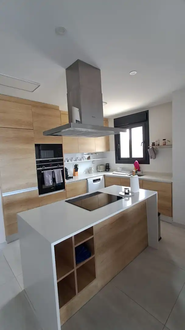 Apartamento con piscina en venta en Playa de Poniente, imagen 4