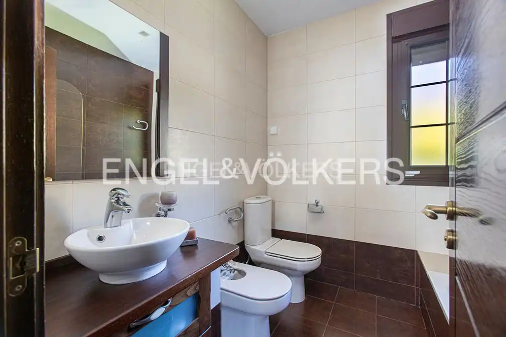 Baño de Casa o chalet en venta en Gijón  con Calefacción, Jardín privado y Terraza
