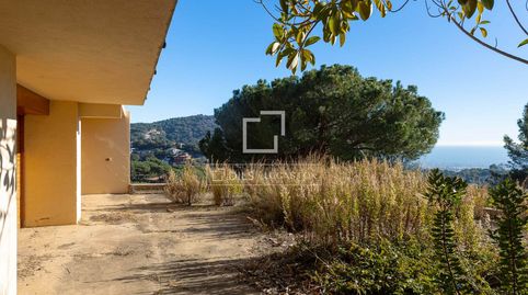 Casa con fantásticas vistas al mar y doble parcela en venta en Cabrils, imagen 2