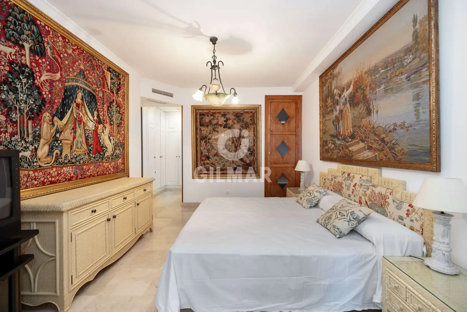 Habitación de Apartamento en venta en Marbella con Calefacción, Jardín privado y Trastero