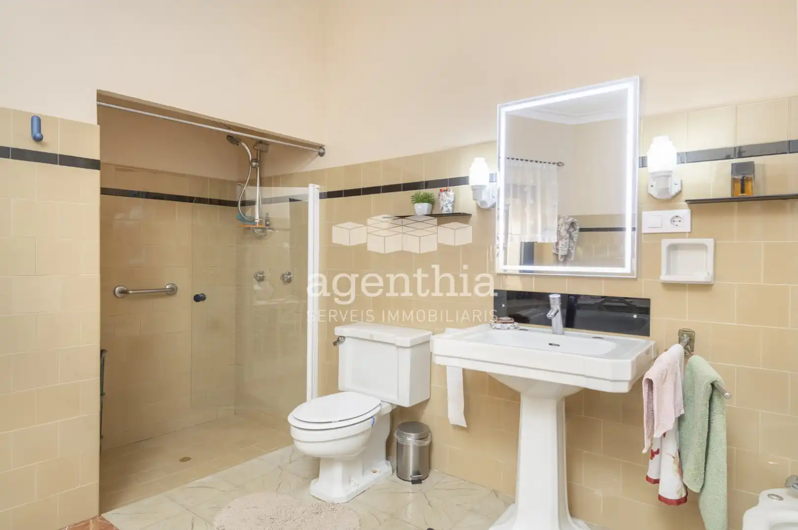 Baño de Finca rústica en venta en Begur con Calefacción, Terraza y Trastero