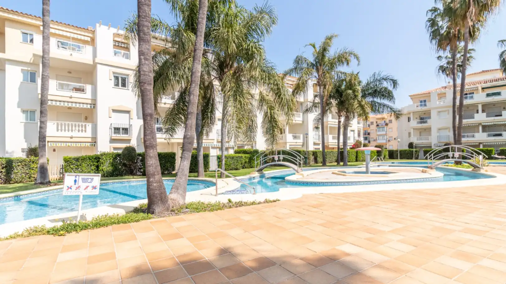 Vista exterior de Apartamento en venta en Dénia con Jardín privado, Terraza y Trastero