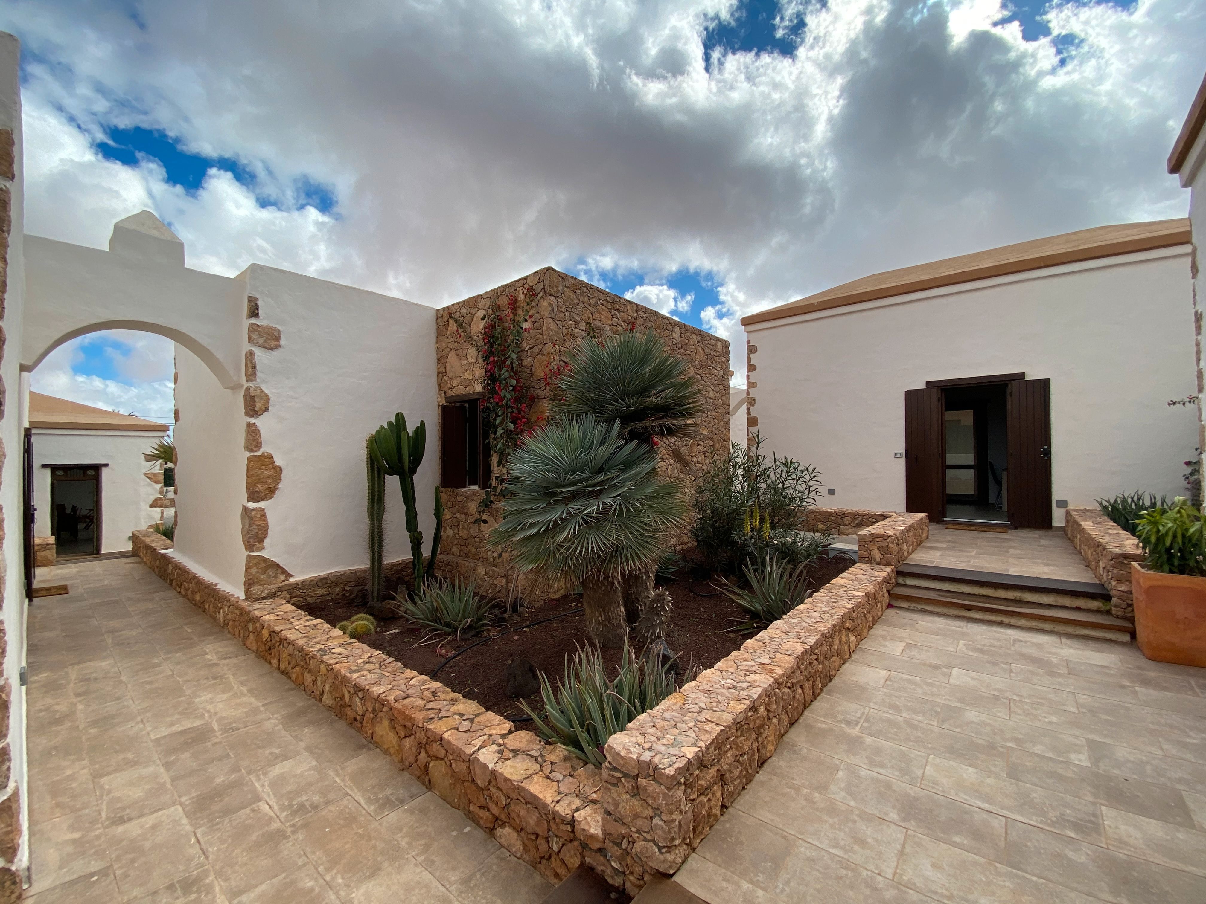 Vista exterior de Casa o chalet en venta en Puerto del Rosario con Aire acondicionado, Terraza y Amueblado