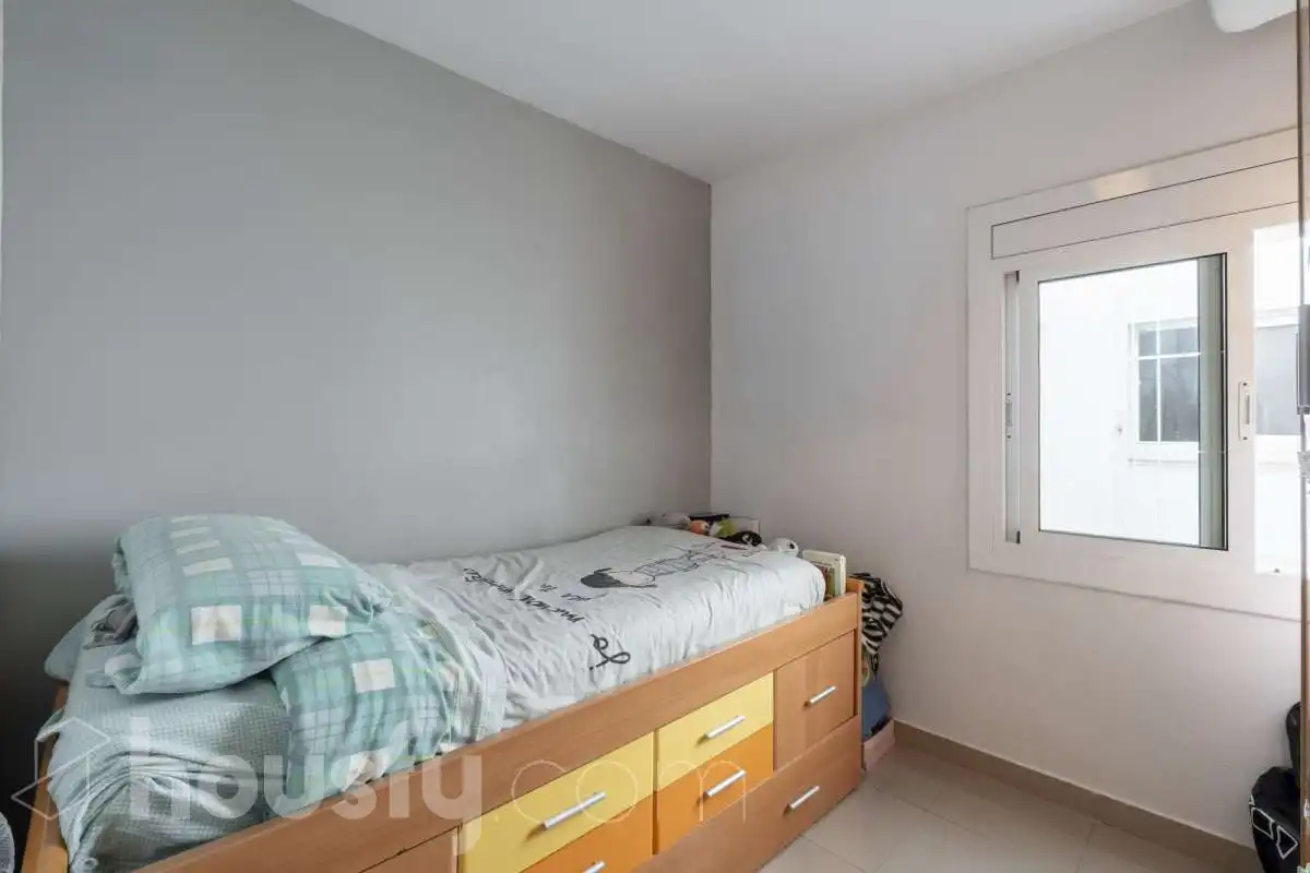 Bedroom of Attic for sale in L'Hospitalet de Llobregat  with Air Conditioner and Terrace
