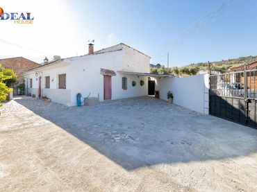 Xalet en venda a Deifontes