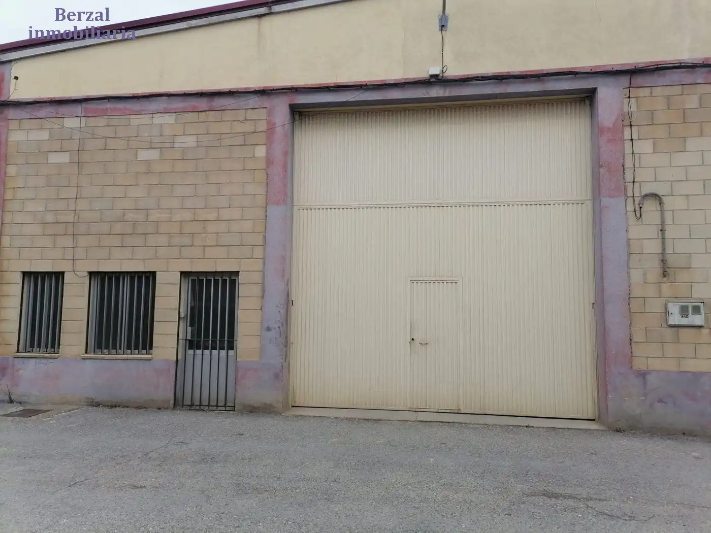 Industriegebäude zum Verkauf in Calle roncesvalles