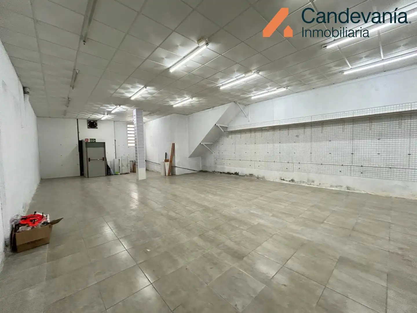 Local comercial de lloguer a Avenida Zaragoza, imagen 8