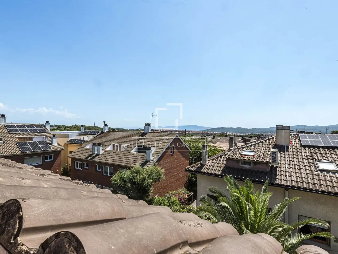 Vista exterior de Casa o xalet en venda en Sant Cugat del Vallès amb Aire condicionat, Calefacció i Jardí privat