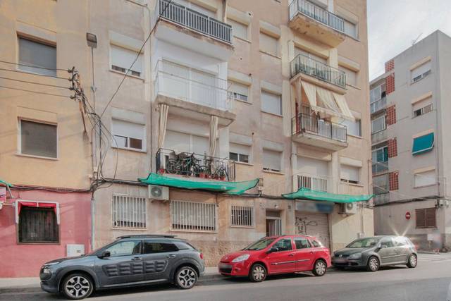 Piso en Venta en C/ Ivars Durgell en Torre-romeu