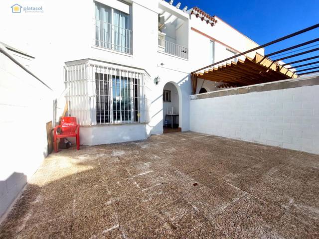 Casa adosada en Venta en  FANDANGO en Gerena