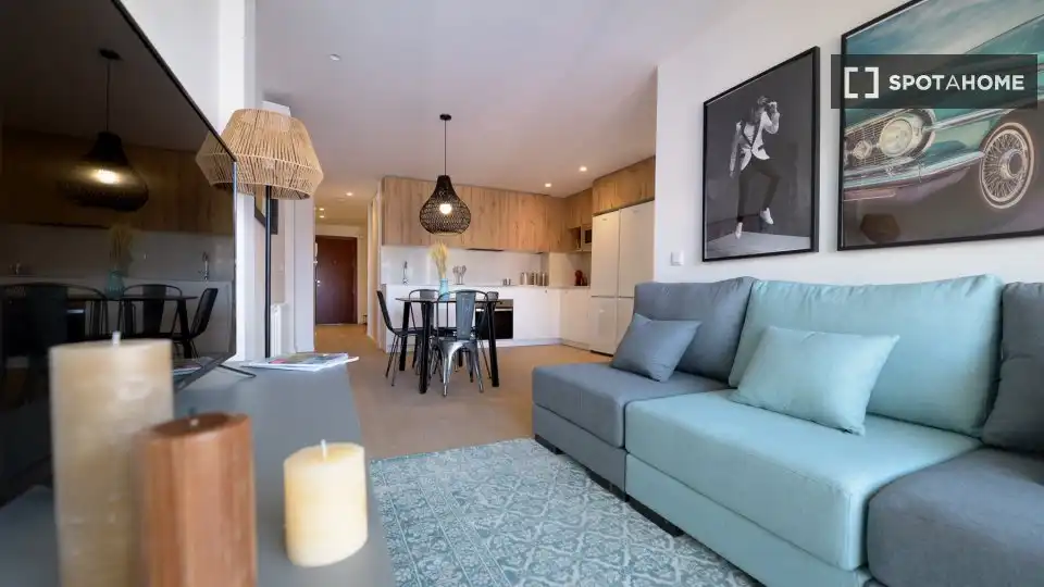 Sala de estar de Piso para compartir en Valencia con Aire acondicionado, Calefacción y Amueblado