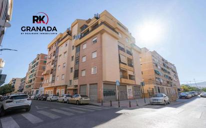 Vista exterior de Apartament en venda en  Granada Capital amb Aire condicionat