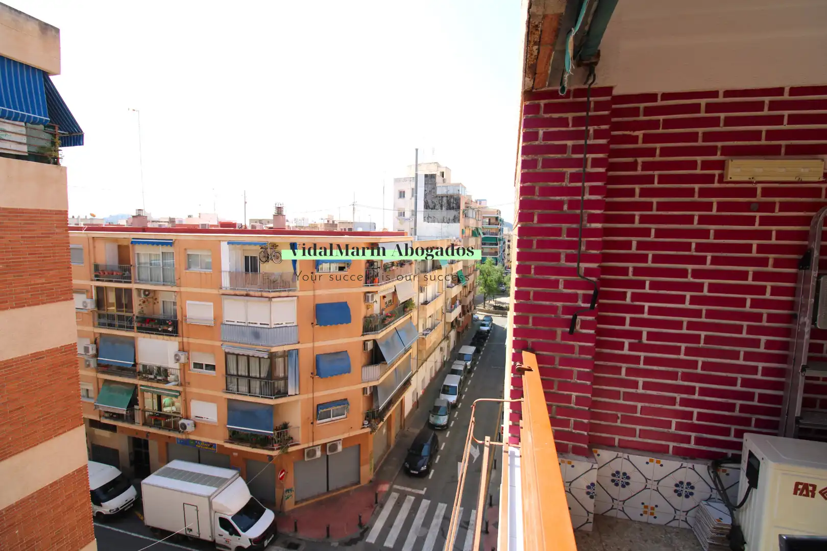 Vista exterior de Piso en venta en Alicante / Alacant con Aire acondicionado, Horno y Lavadora