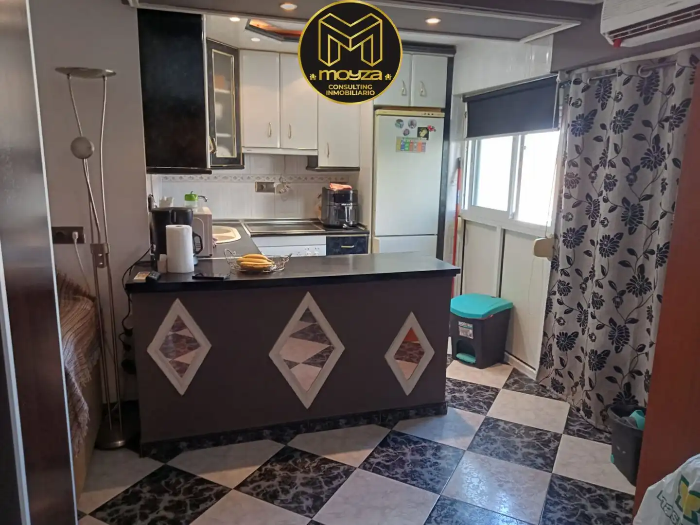 Kitchen of Flat for rent in Jaén  with Air Conditioner and Heating