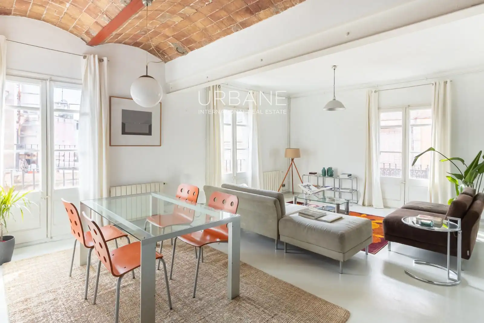 Sala de estar de Ático en venta en Barcelona con Calefacción, Terraza y Amueblado