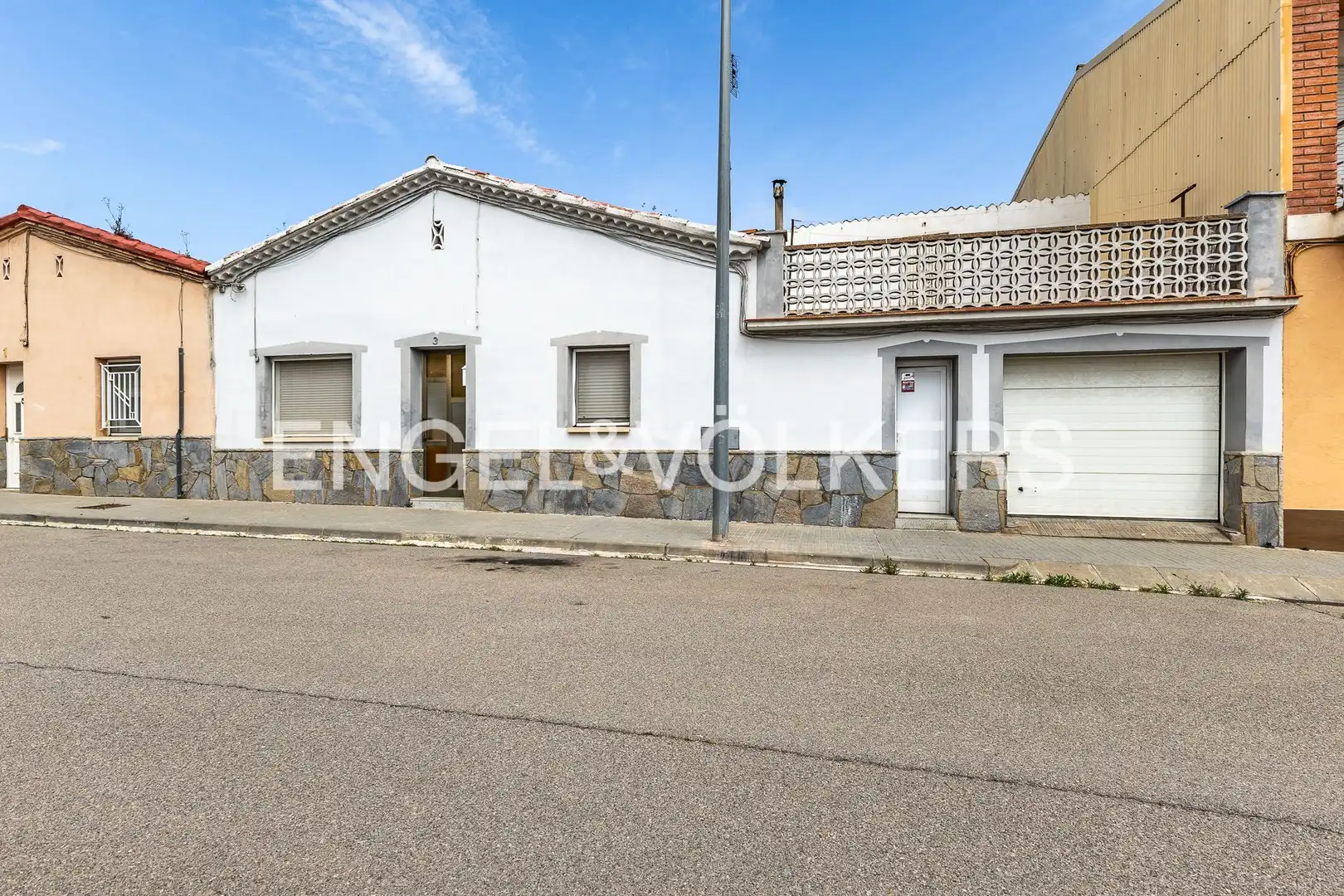 Vista exterior de Casa o chalet en venta en Sallent con Calefacción, Terraza y Trastero