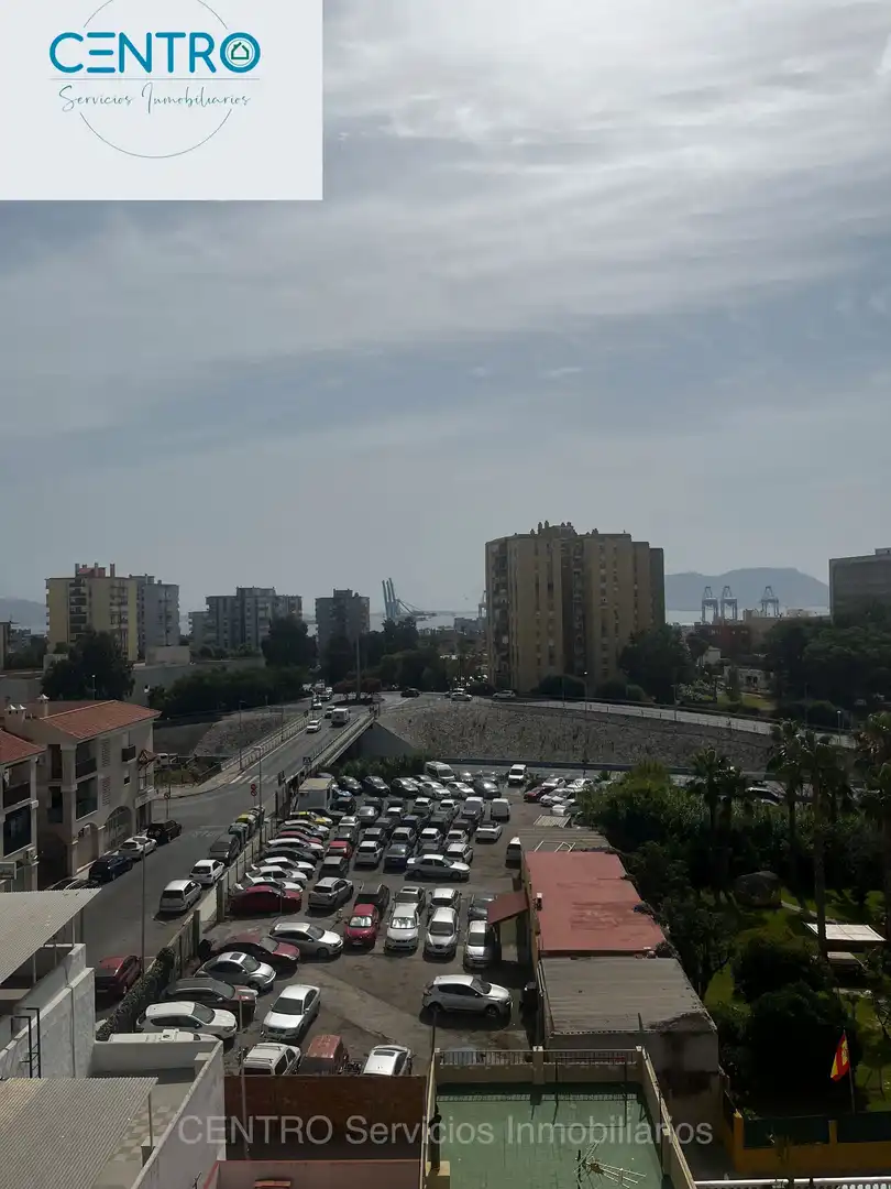 Aparcament de Pis en venda en Algeciras amb Aire condicionat