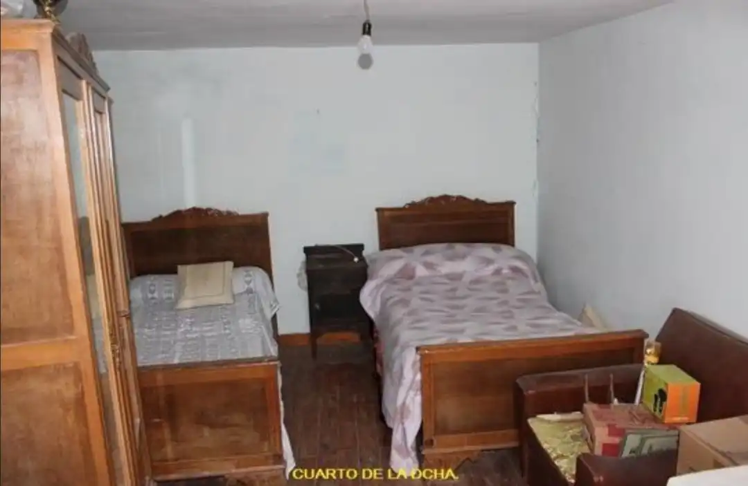 Dormitori de Casa o xalet en venda en Anievas amb Jardí privat, Terrassa i Traster