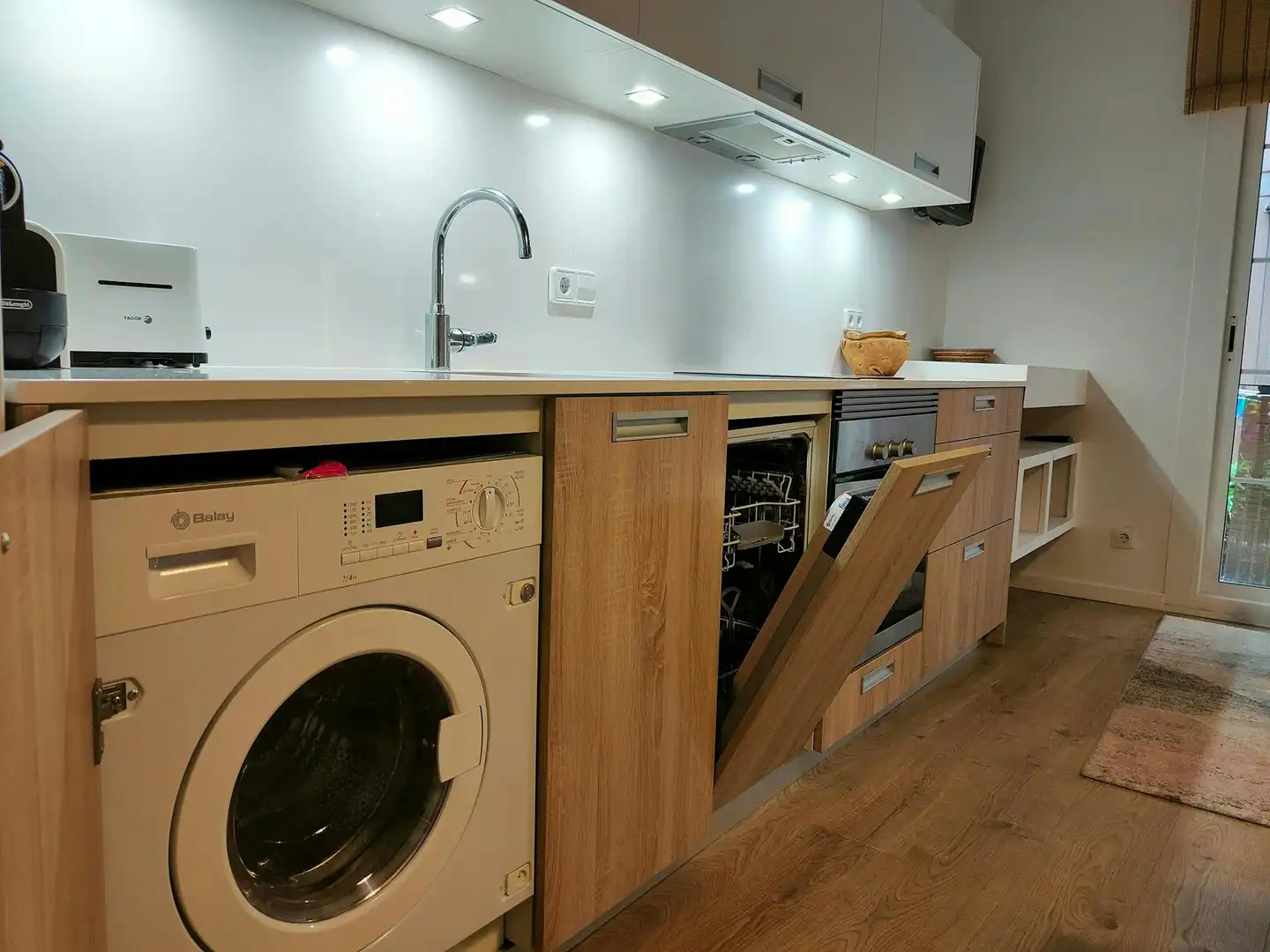 Kitchen of Flat for rent in Barcelona  with Air Conditioner, Heating and Washing machine
