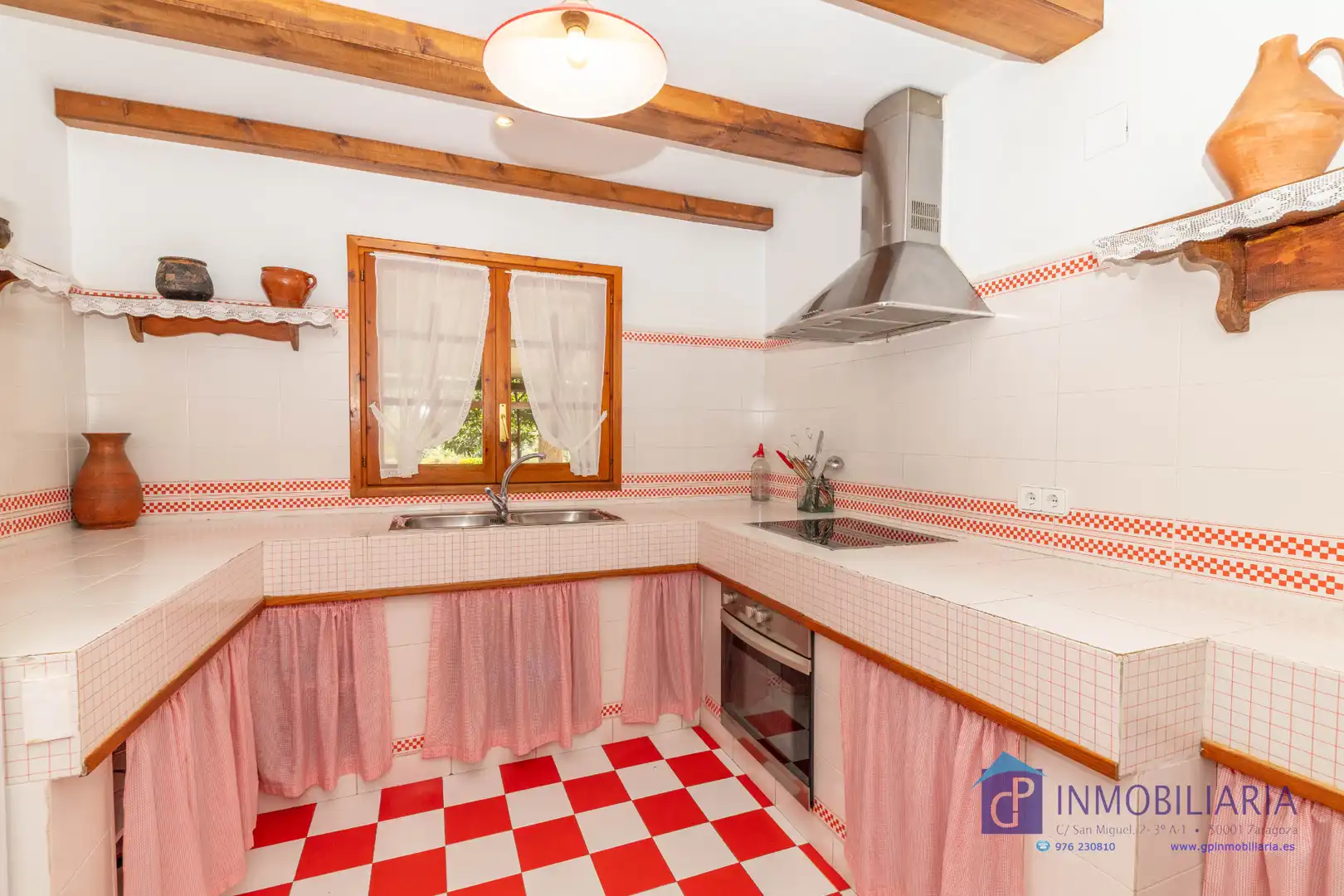 Cocina de Casa o chalet en venta en Quinto con Aire acondicionado, Calefacción y Jardín privado