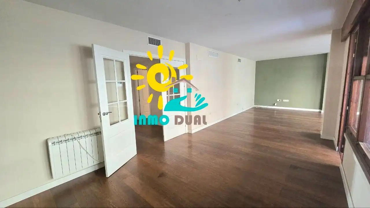 Living room of Flat for sale in Badajoz  with Air Conditioner, Heating and Terrace
