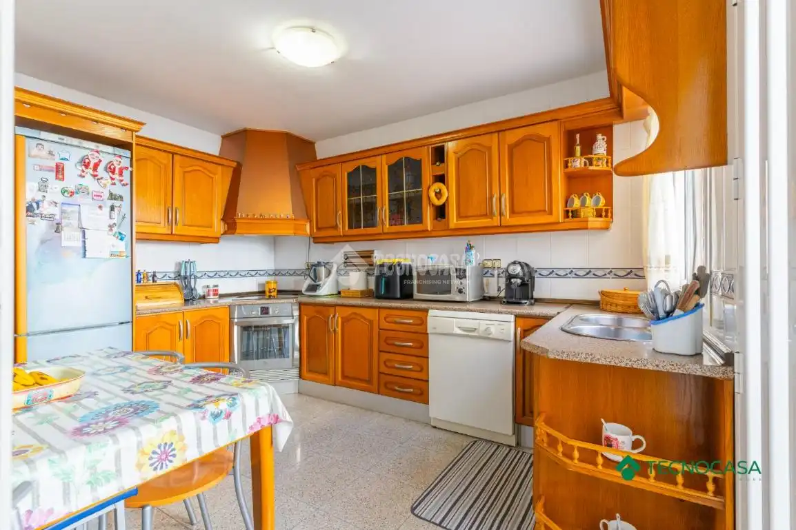 Casa aparellada en venda a La Gangosa, imagen 2