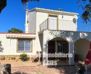 Vista exterior de Casa o xalet en venda en Sueca amb Calefacció, Jardí privat i Terrassa