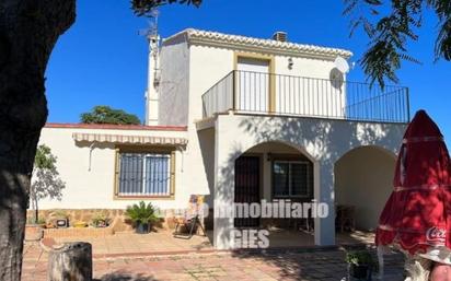 Vista exterior de Casa o xalet en venda en Sueca amb Terrassa, Piscina i Balcó