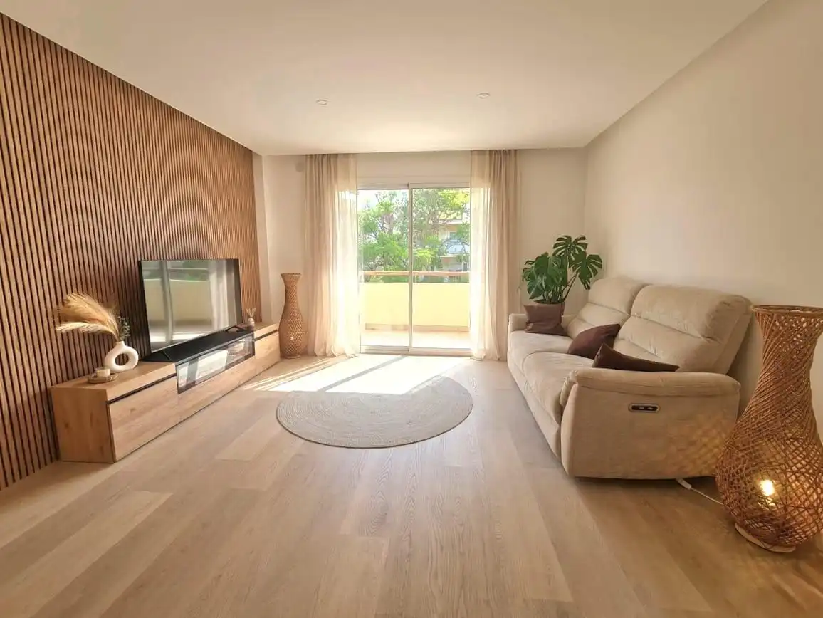 Sala de estar de Apartamento en venta en Fuengirola con Aire acondicionado, Calefacción y Terraza