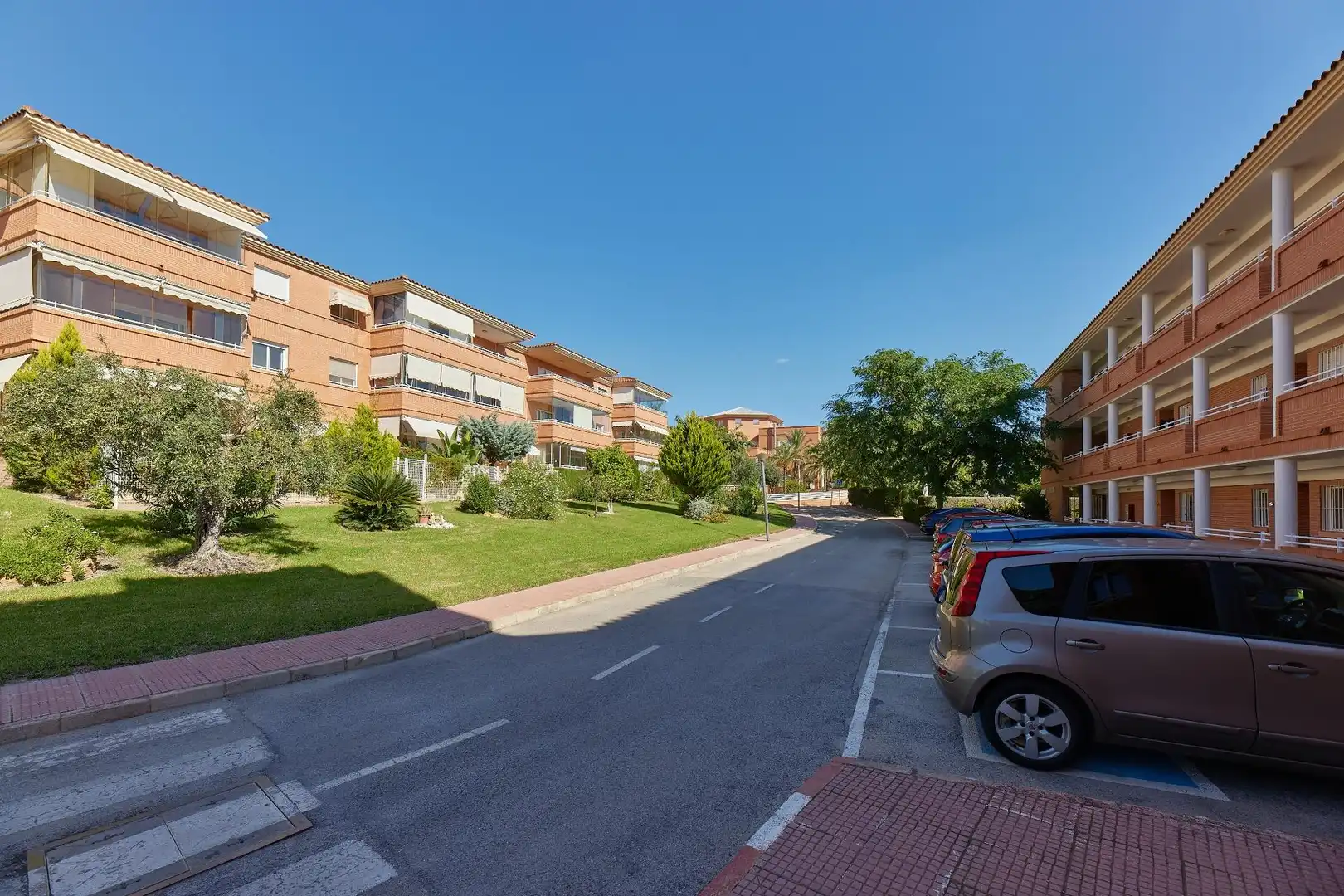 Vista exterior de Apartamento en venta en L'Alfàs del Pi con Aire acondicionado, Calefacción y Jardín privado